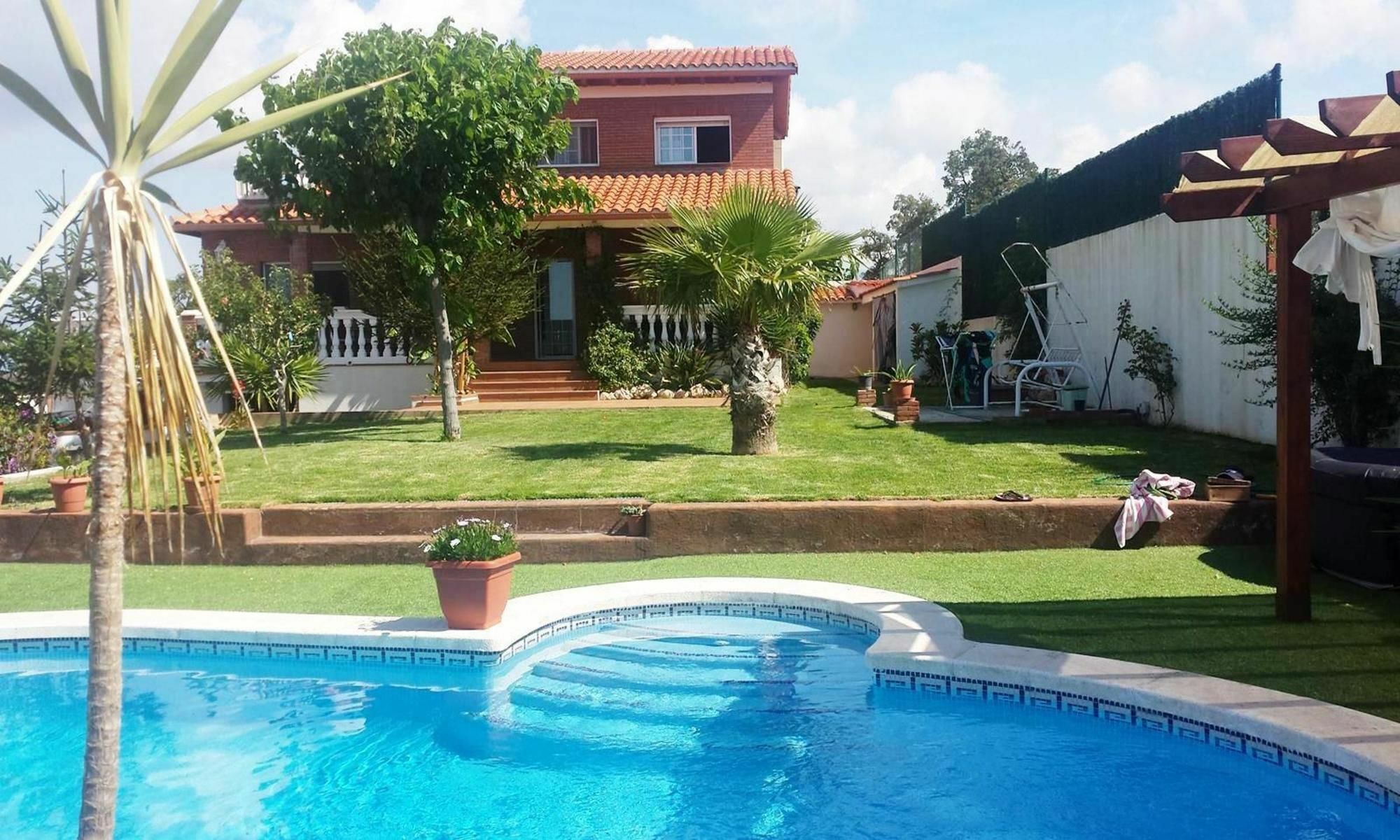 104662 - Villa In โยเรตเดมาร์ ภายนอก รูปภาพ